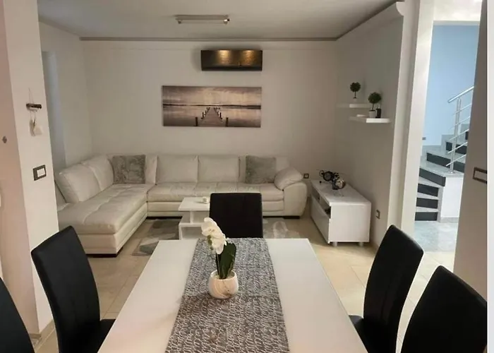 3 Bedroom Urban Townhouse By The Adriatic Sea